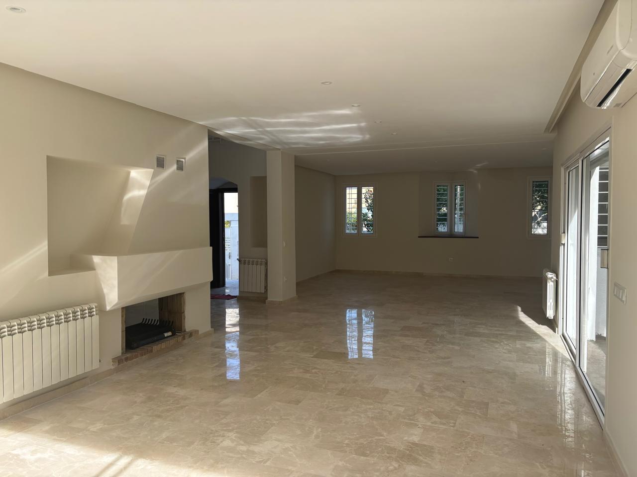 Villa au hay riad à la location